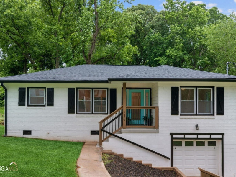 Exterior renovation after - Atlanta metro area | Parsons Mission Construction